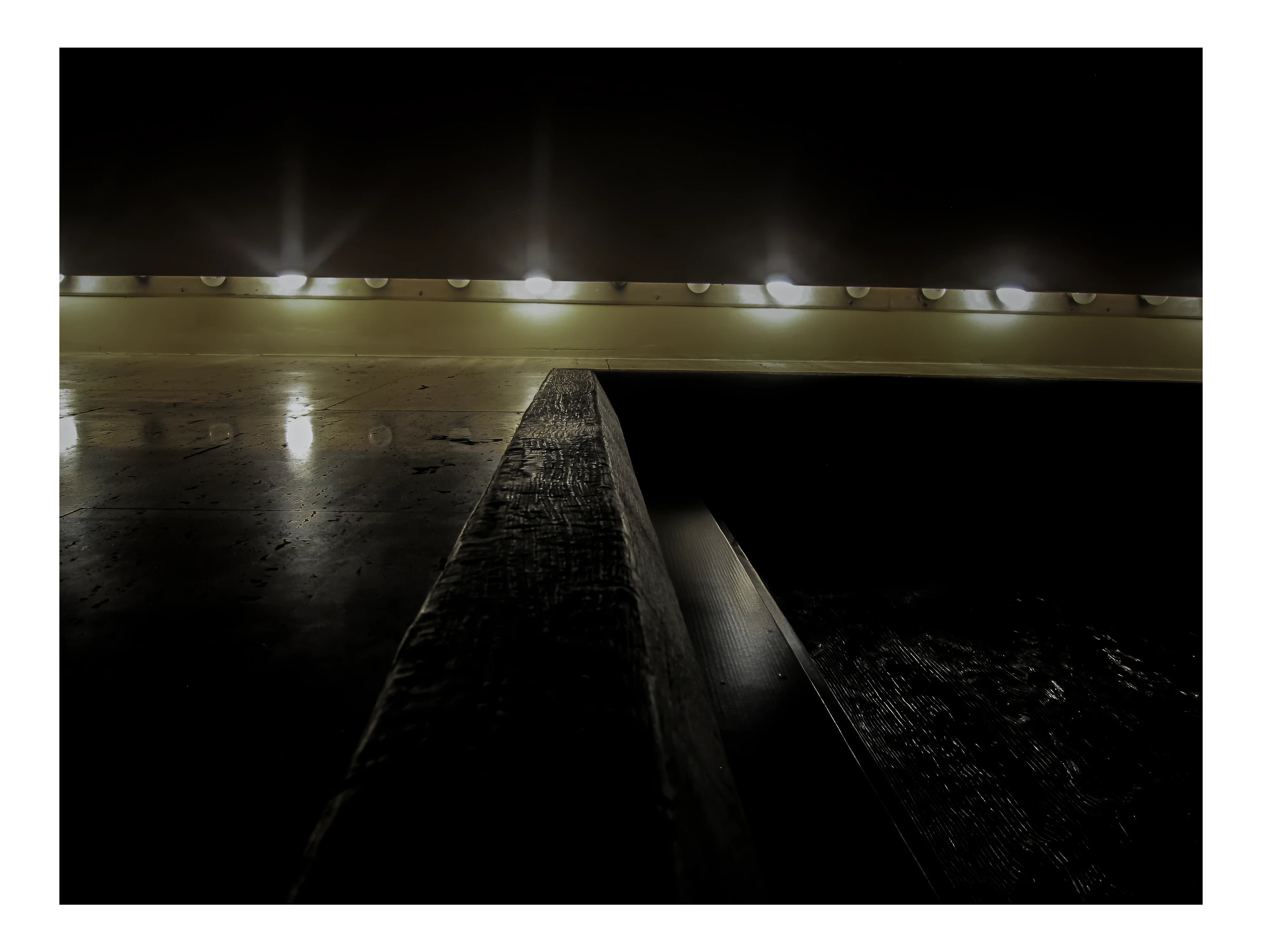 The Light Well, Chicago